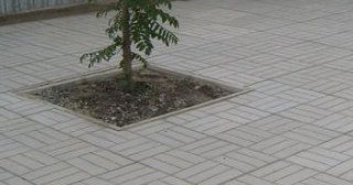 Качественная тротуарная плитка серого цвета в Сланцах в октябре