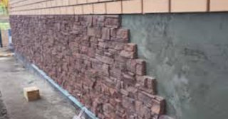 Профессиональная отделка фундамента панелями в Сланцах в октябре